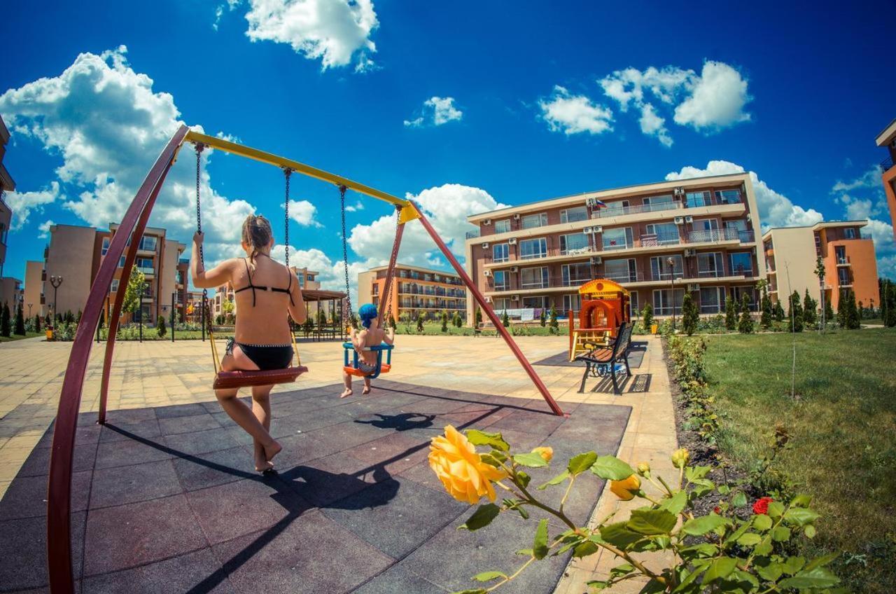 Holiday Fort Golf Club - Premium Apartments Napospart Kültér fotó