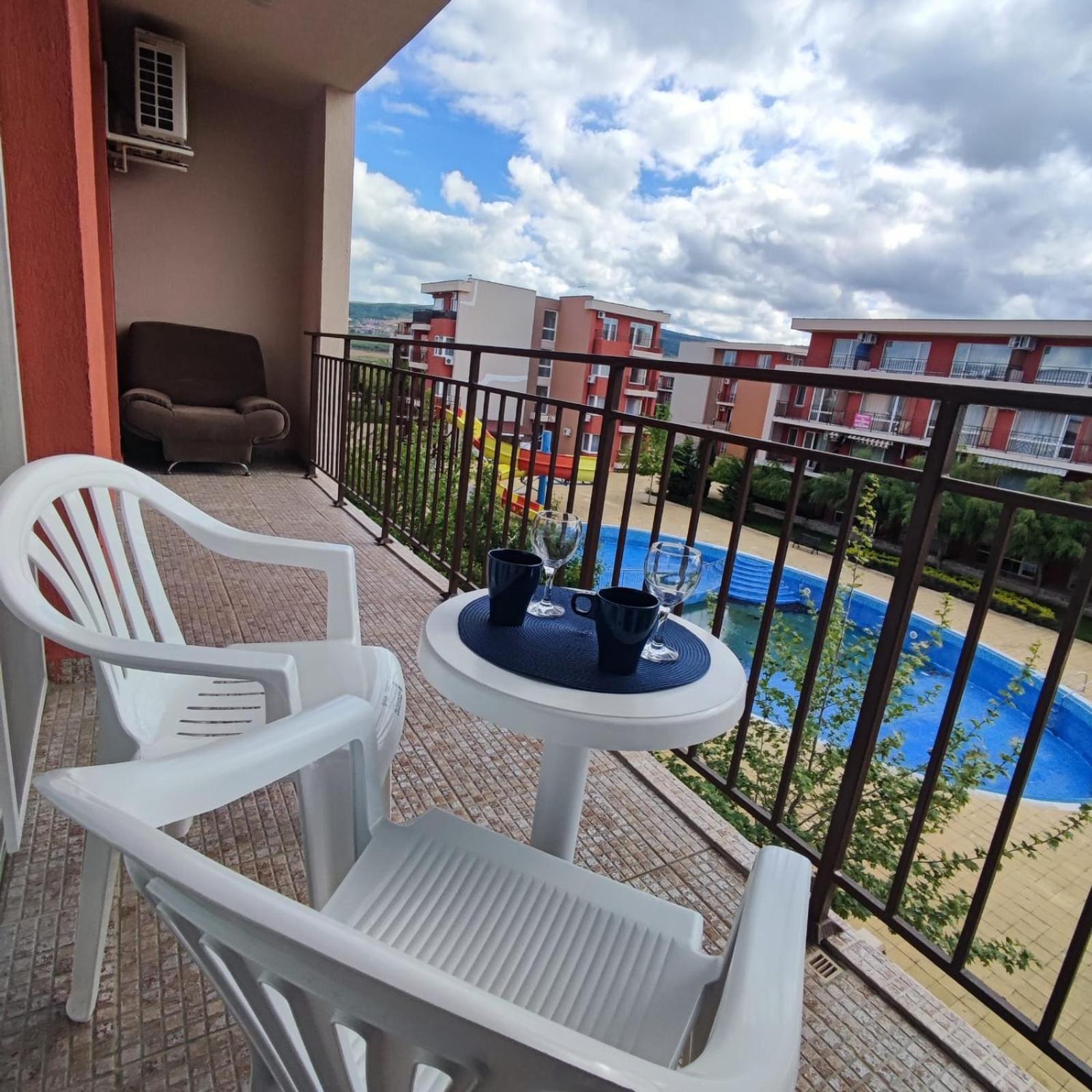 Holiday Fort Golf Club - Premium Apartments Napospart Kültér fotó