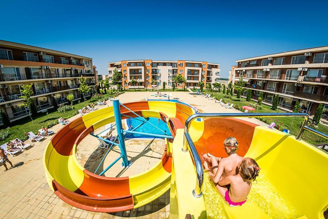 Holiday Fort Golf Club - Premium Apartments Napospart Kültér fotó